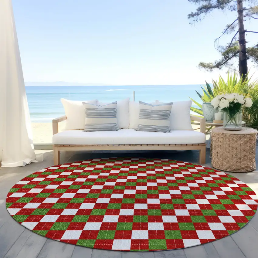 8' Red White And Green Round Argyle Washable Indoor Outdoor Area Rug Photo 5