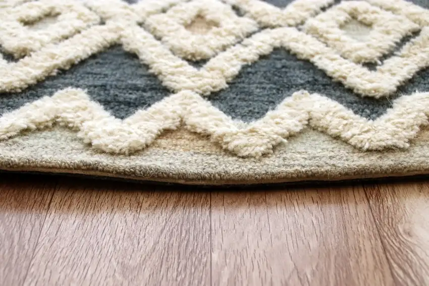 4' Round Blue and Cream Stripe Diamond Area Rug Photo 6