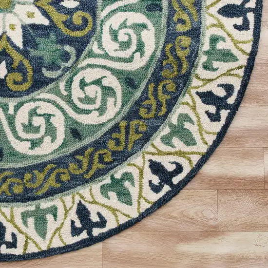 5' Round Blue and Green Ornate Medallion Area Rug Photo 4