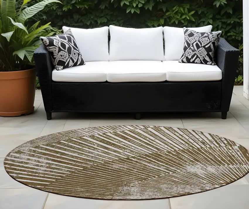 8' Round Chocolate Round Abstract Washable Non Skid Indoor Outdoor Area Rug Photo 1