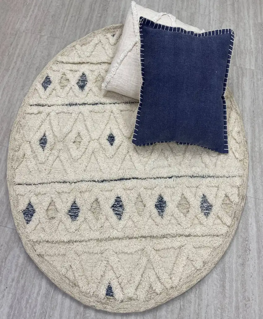 6' Round Cream and Blue Striped Diamonds Area Rug Photo 8