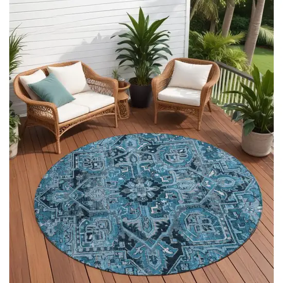8' Gray Round Oriental Washable Indoor Outdoor Area Rug Photo 1