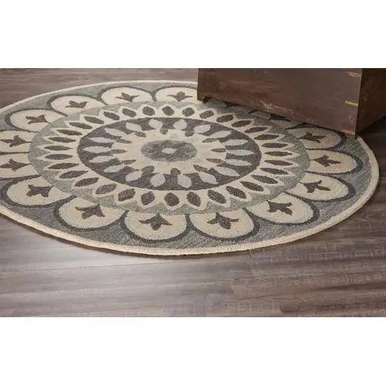 4' Round Gray Floral Bloom Area Rug Photo 8