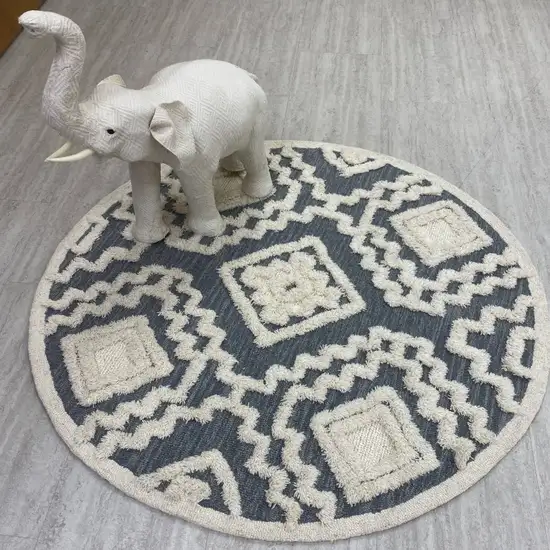 4' Round Gray and Cream Geometric Area Rug Photo 8