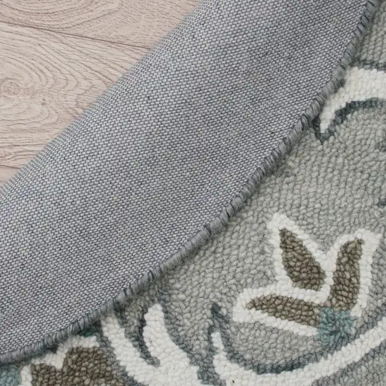 6' Round Gray and White Filigree Area Rug Photo 6