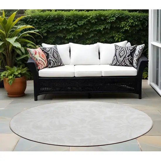Ivory Round Floral Washable Non Skid Indoor Outdoor Area Rug Photo 1