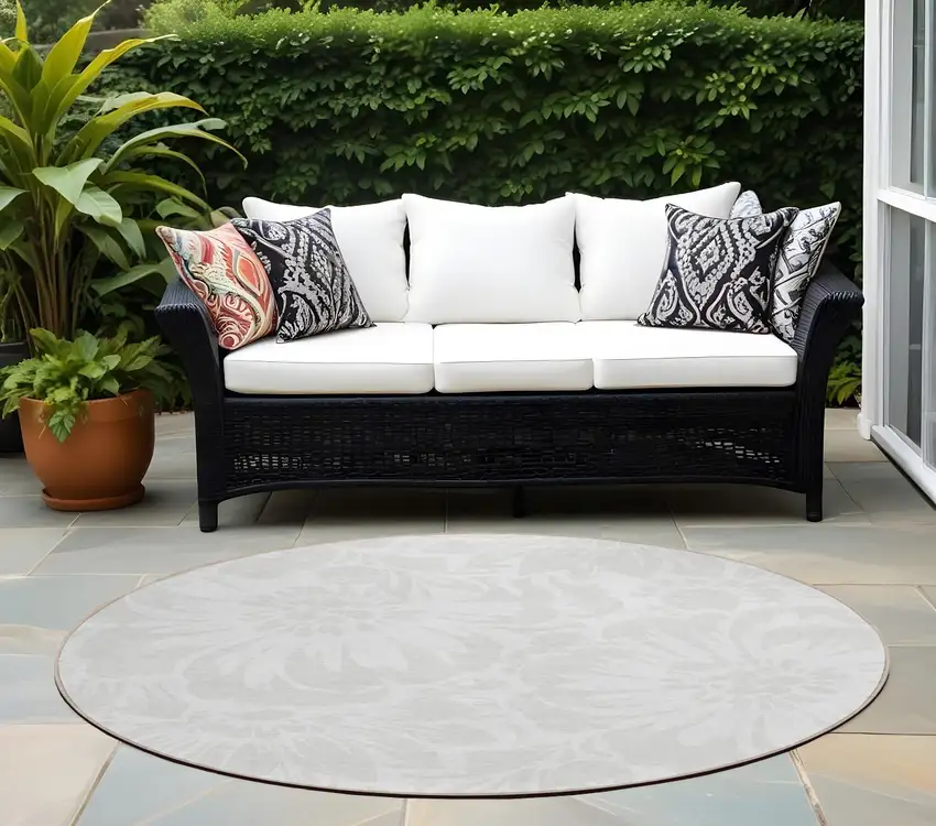 Ivory Round Floral Washable Non Skid Indoor Outdoor Area Rug Photo 1