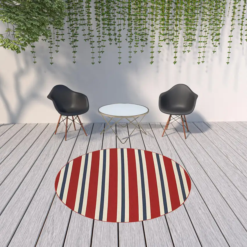 8' Round Red Round Geometric Stain Resistant Indoor Outdoor Area Rug Photo 2