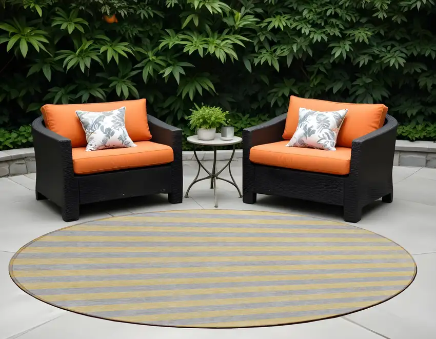 8' Round Silver Round Striped Washable Non Skid Indoor Outdoor Area Rug Photo 1