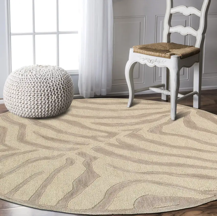 5' Round Taupe Zebra Pattern Area Rug Photo 3