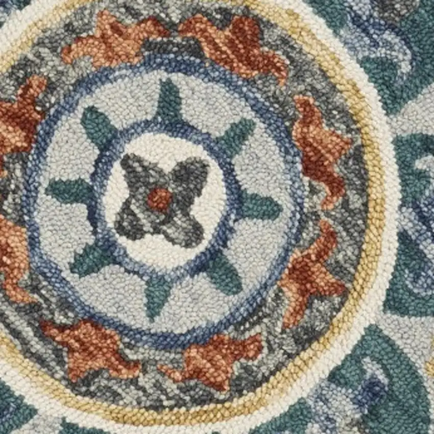 4' Green And Ivory Wool Hand Hooked Round Rug Photo 5