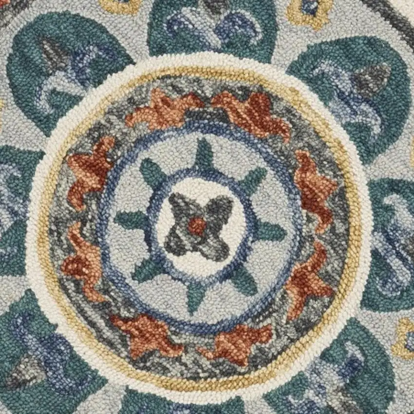 4' Green And Ivory Wool Hand Hooked Round Rug Photo 6