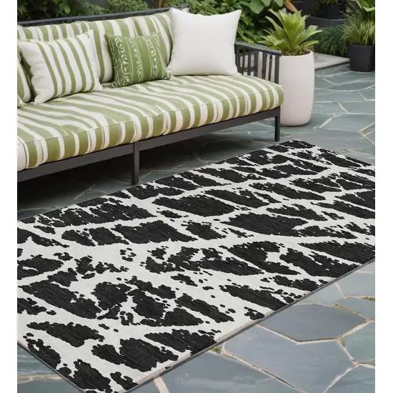 Black and White Abstract Washable Non Skid Indoor Outdoor Runner Rug Photo 1