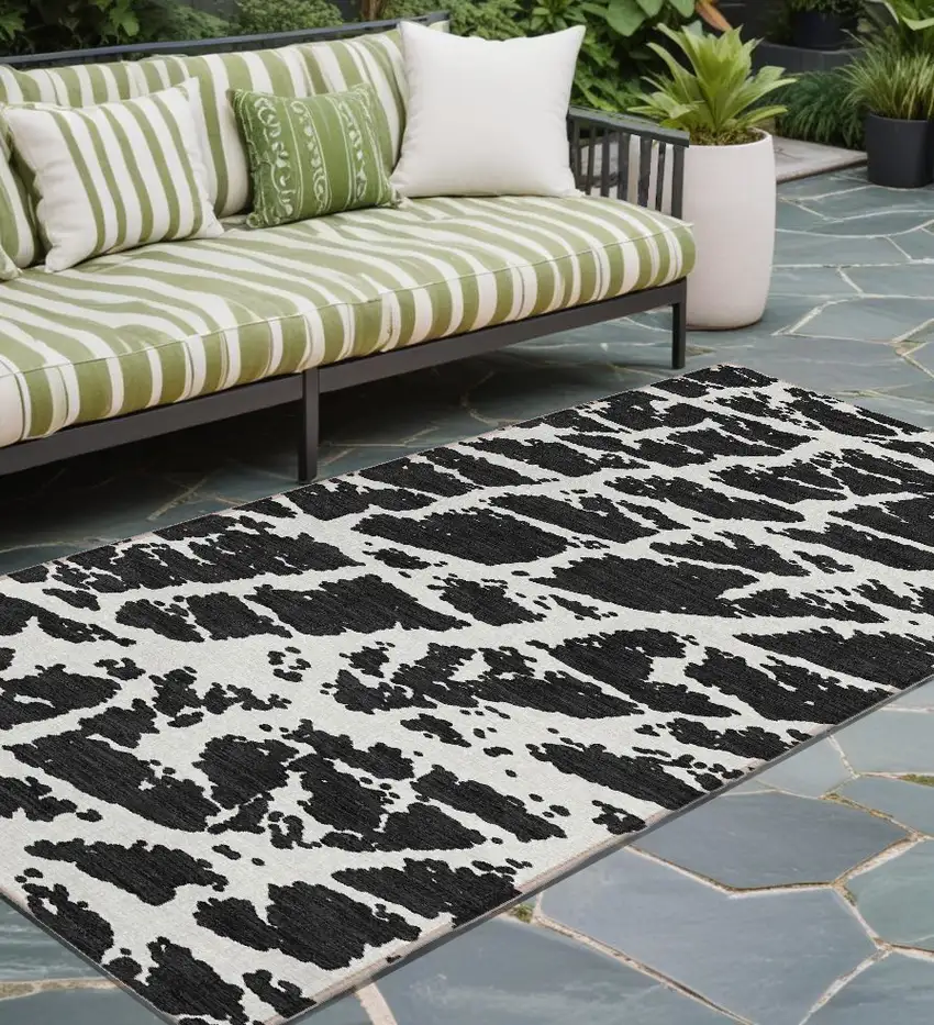 Black and White Abstract Washable Non Skid Indoor Outdoor Runner Rug Photo 1