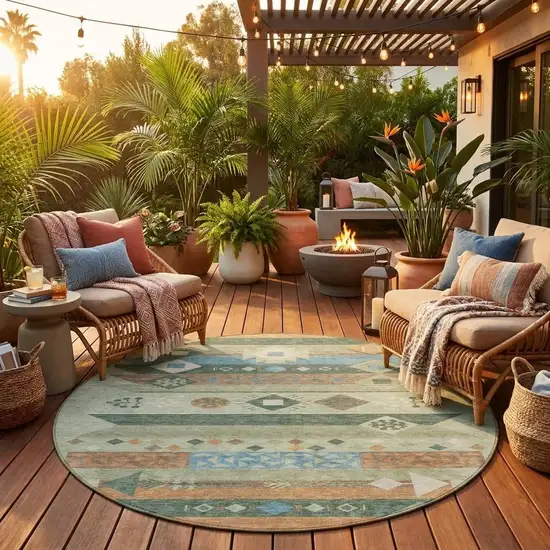 8' Sage And Green Round Geometric Washable Indoor Outdoor Area Rug Photo 1