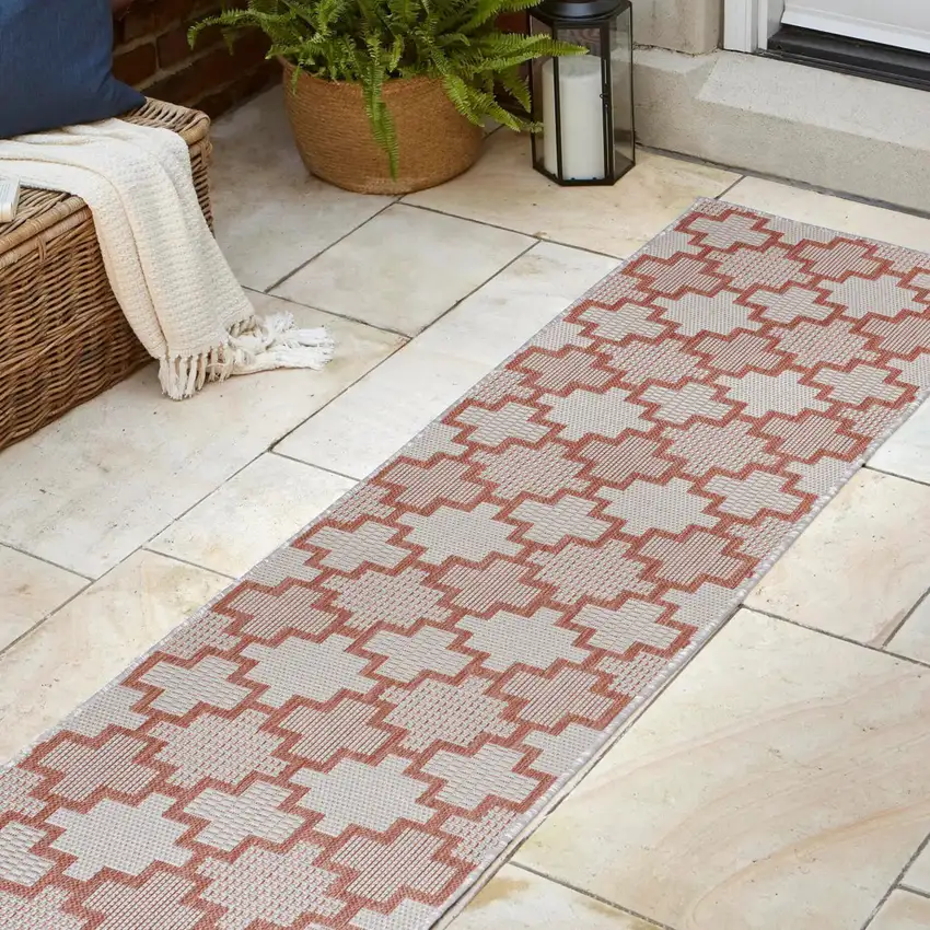 8' Salmon And Cream Trellis Indoor Outdoor Runner Rug Photo 4