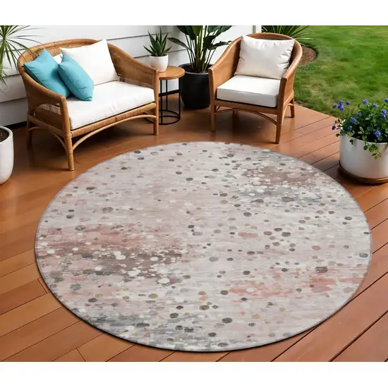 8' Salmon And Gray Round Abstract Washable Indoor Outdoor Area Rug Photo 2