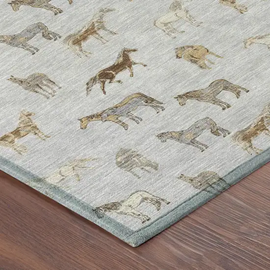 8' Silver And Beige Round Horse Washable Indoor Outdoor Area Rug Photo 5