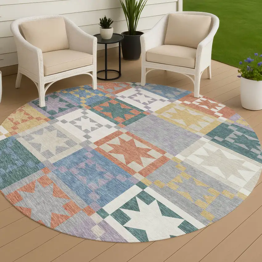 8' Silver And Gold Round Patchwork Washable Indoor Outdoor Area Rug Photo 4