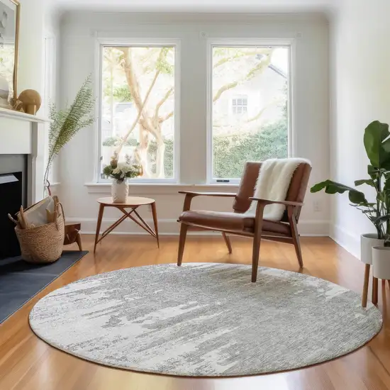 8' Silver And Gray Abstract Washable Round Rug With UV Protection Photo 5