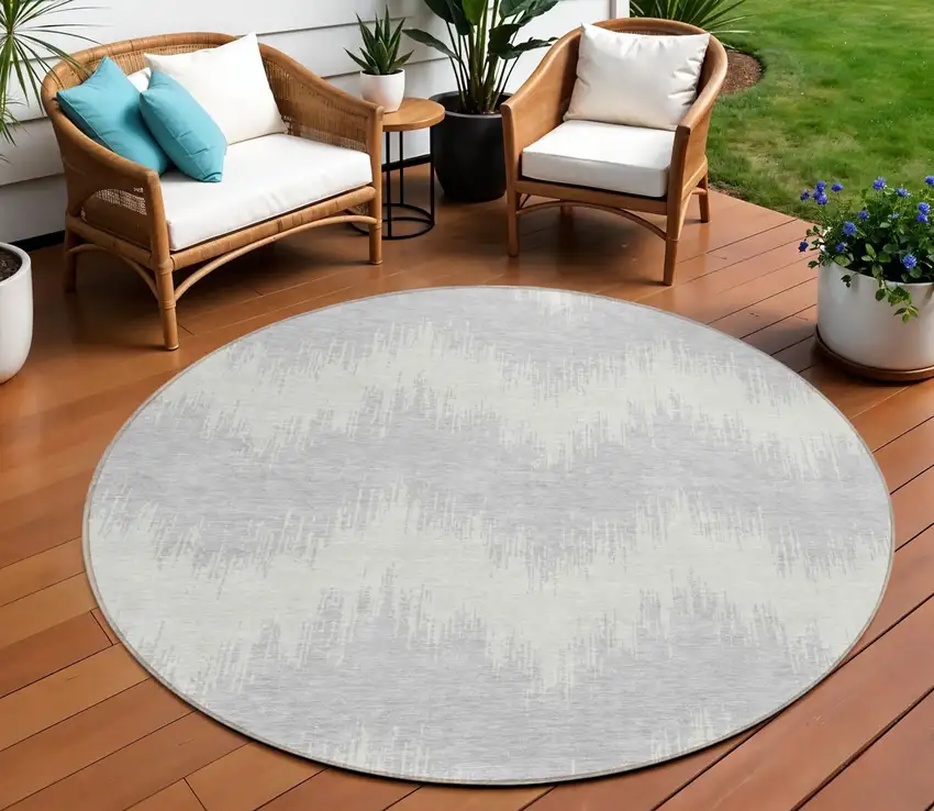 8' Silver And Gray Round Chevron Washable Indoor Outdoor Area Rug Photo 1