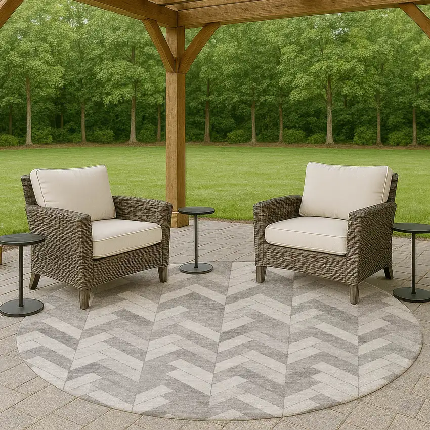 8' Silver And Gray Round Geometric Washable Indoor Outdoor Area Rug Photo 7