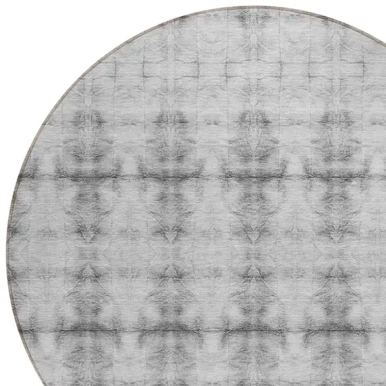 8' Silver And Gray Round Geometric Washable Indoor Outdoor Area Rug Photo 4