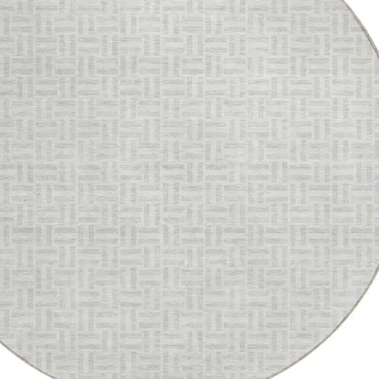 8' Silver And Gray Round Geometric Washable Indoor Outdoor Area Rug Photo 4