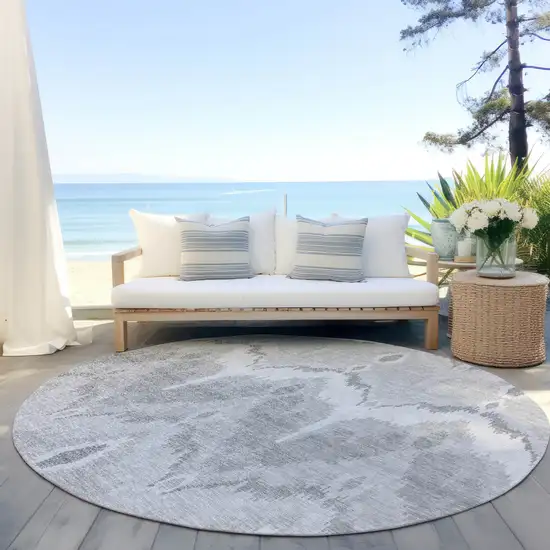 8' Silver And Gray Round Ikat Washable Indoor Outdoor Area Rug Photo 6