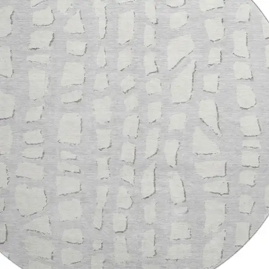 8' Silver And Ivory Cobblestone Washable Round Rug With UV Protection Photo 3
