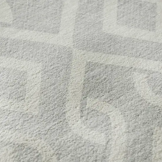 8' Silver And Ivory Geometric Washable Round Rug With UV Protection Photo 9