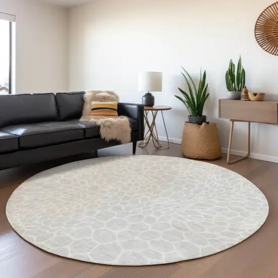 8' Silver And Ivory Geometric Washable Round Rug With UV Protection Photo 5
