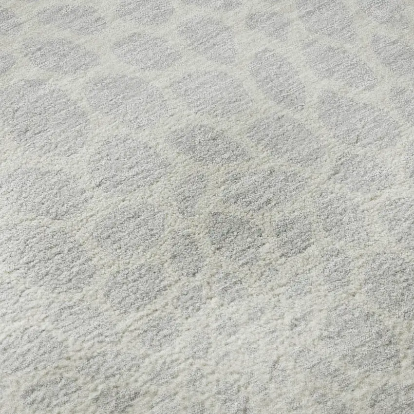 8' Silver And Ivory Geometric Washable Round Rug With UV Protection Photo 9