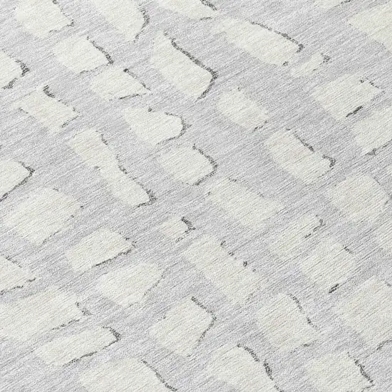 8' Silver And Ivory Round Abstract Washable Indoor Outdoor Area Rug Photo 8