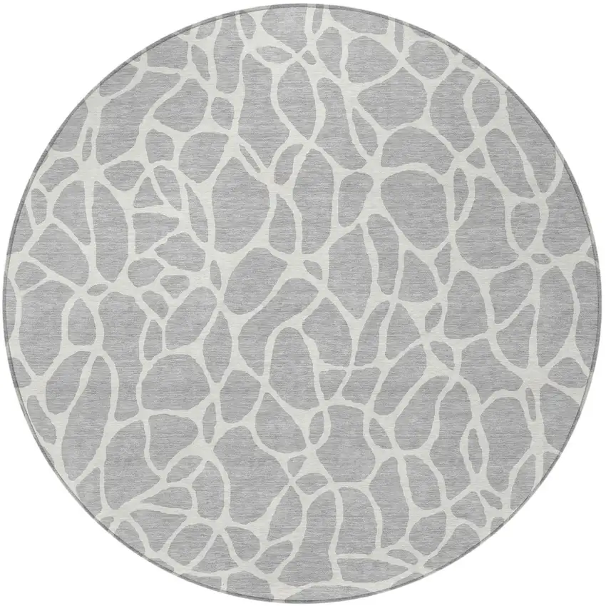 8' Silver And Ivory Round Geometric Washable Indoor Outdoor Area Rug Photo 5