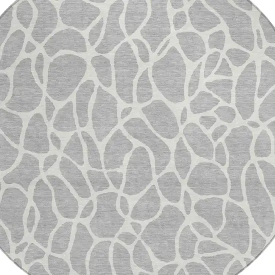 8' Silver And Ivory Round Geometric Washable Indoor Outdoor Area Rug Photo 4