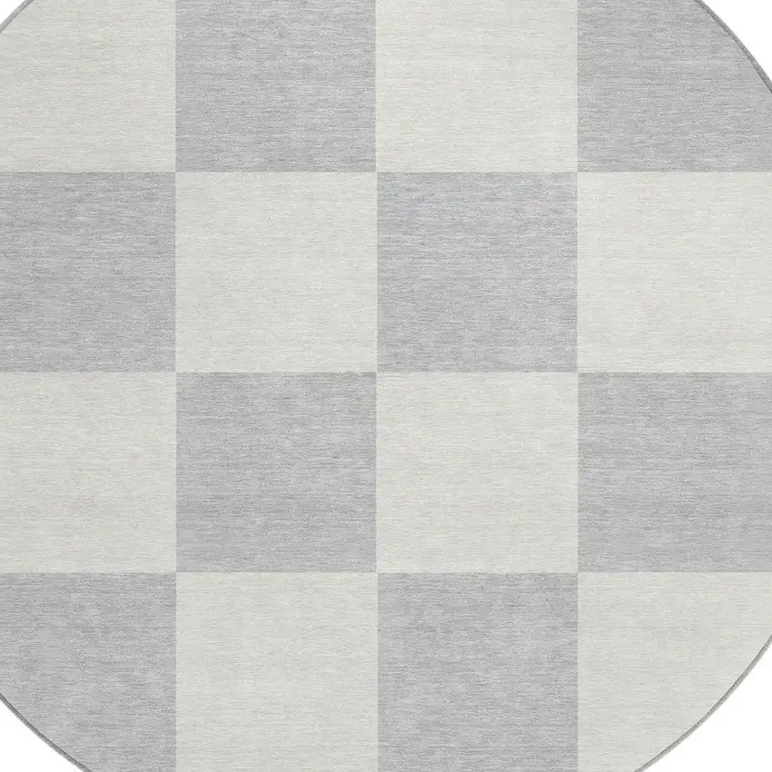 8' Silver And Ivory Round Geometric Washable Indoor Outdoor Area Rug Photo 7