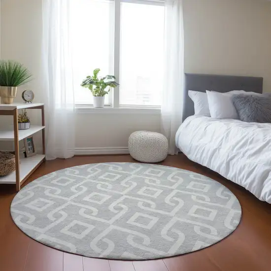 8' Silver And Ivory Round Geometric Washable Indoor Outdoor Area Rug Photo 6