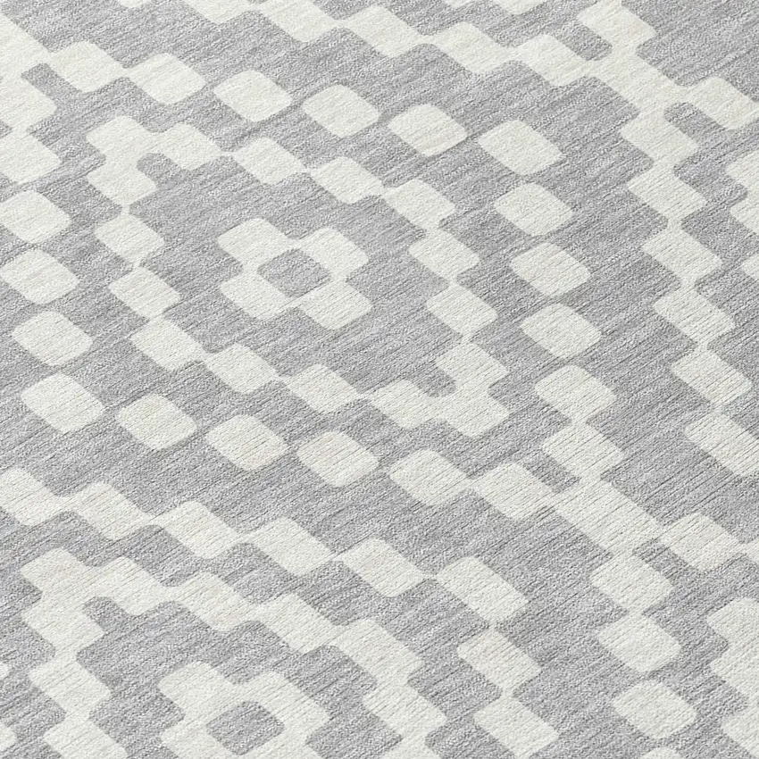 8' Silver And Ivory Round Geometric Washable Indoor Outdoor Area Rug Photo 8