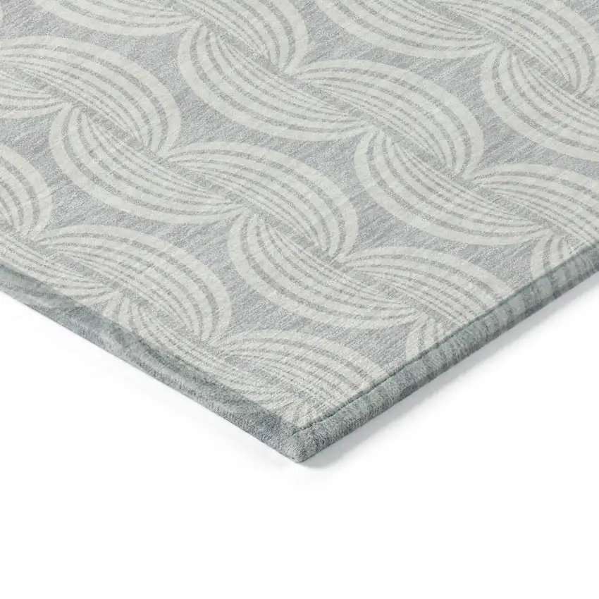 8' Silver And Ivory Round Ogee Washable Indoor Outdoor Area Rug Photo 4