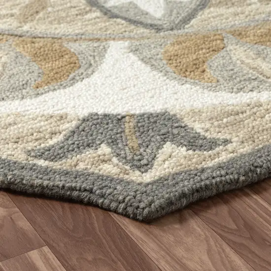 6' Silver And Ivory Wool Floral Hand Tufted Round Rug Photo 7