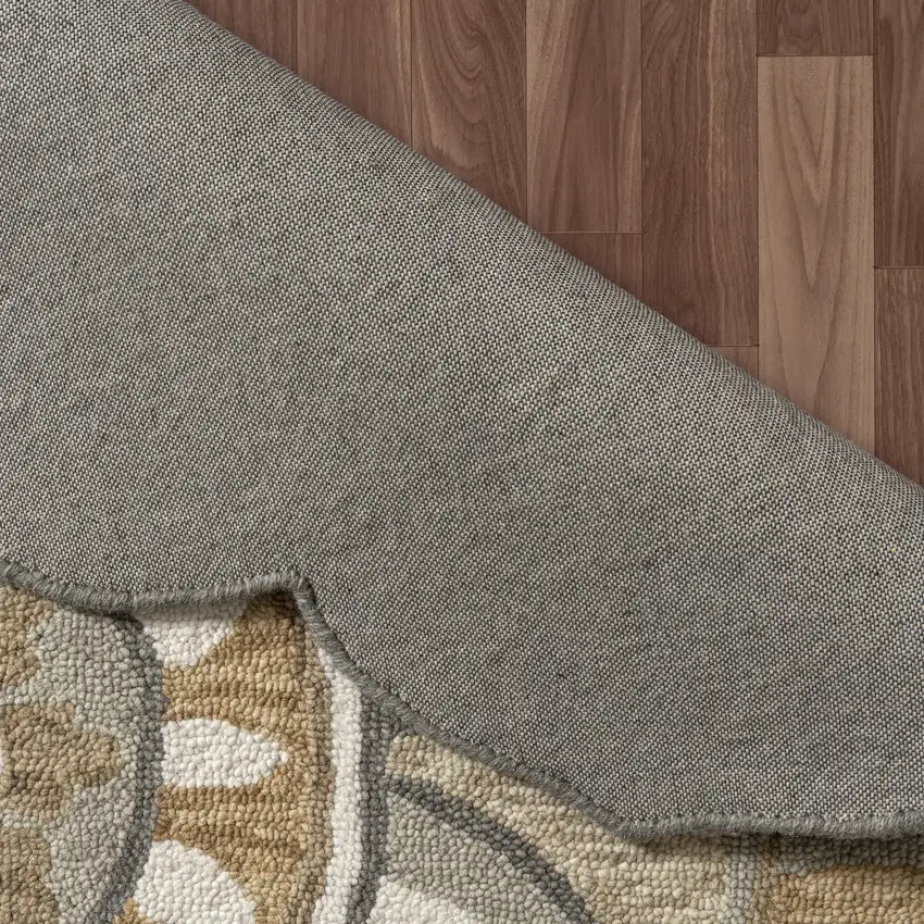 6' Silver And Ivory Wool Floral Hand Tufted Round Rug Photo 8