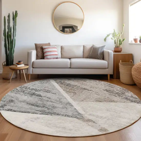 8' Silver Beige And Gray Round Abstract Washable Indoor Outdoor Area Rug Photo 9