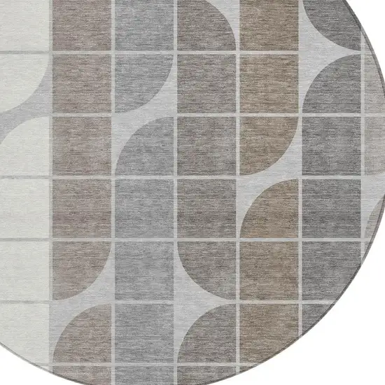 8' Silver Brown And Gray Round Geometric Washable Indoor Outdoor Area Rug Photo 2