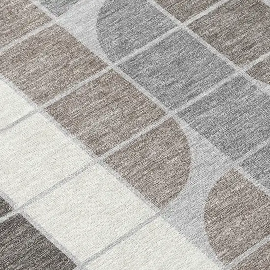 8' Silver Brown And Gray Round Geometric Washable Indoor Outdoor Area Rug Photo 9