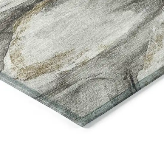 8' Silver Gray And Beige Round Floral Washable Indoor Outdoor Area Rug Photo 7