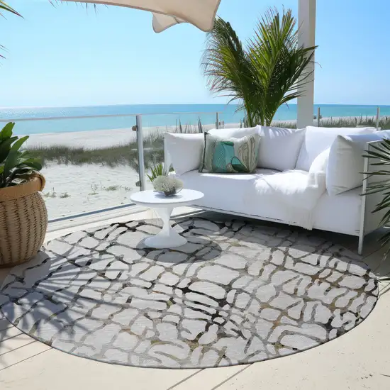 8' Silver Gray And Charcoal Round Abstract Washable Indoor Outdoor Area Rug Photo 6
