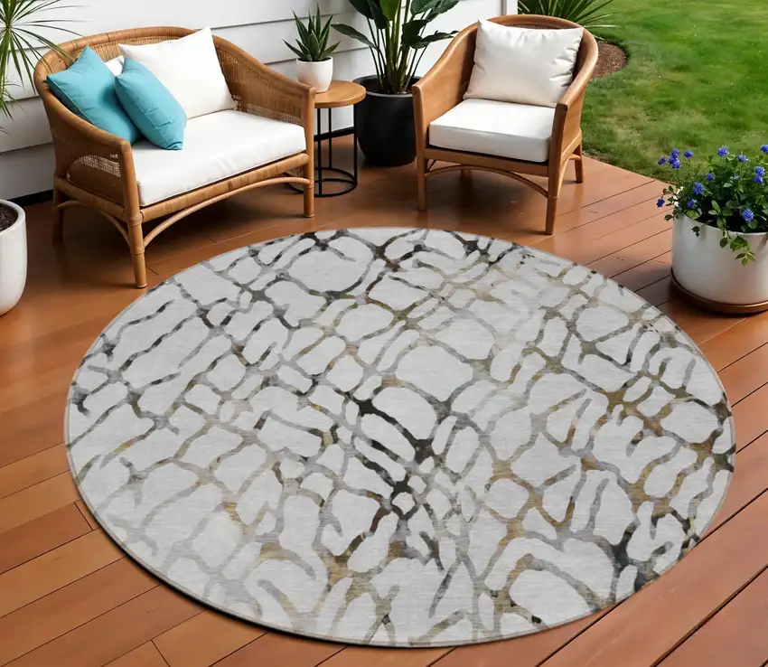 8' Silver Gray And Charcoal Round Abstract Washable Indoor Outdoor Area Rug Photo 1