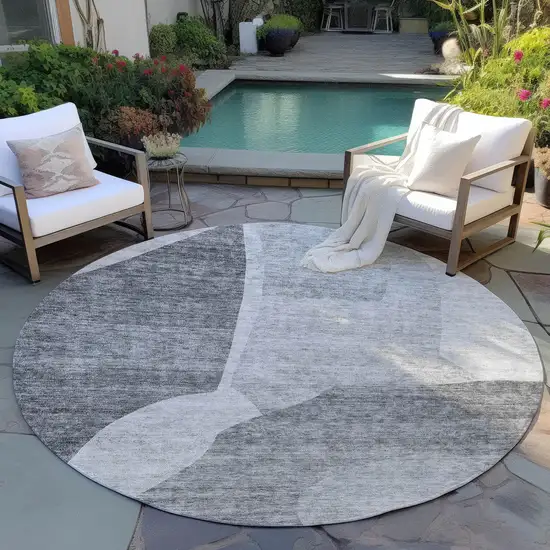 8' Silver Gray And Graphite Round Abstract Washable Indoor Outdoor Area Rug Photo 5