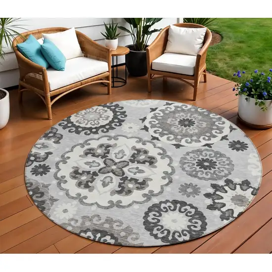 8' Silver Gray And Ivory Round Floral Medallion Washable Indoor Outdoor Area Rug Photo 1